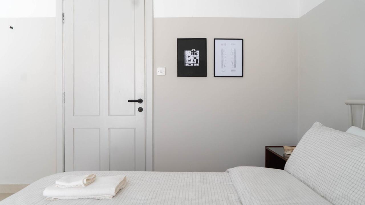 Cosy Designer Seaview Penthouse With Terrace & Bbq Lägenhet St. Paul's Bay Exteriör bild