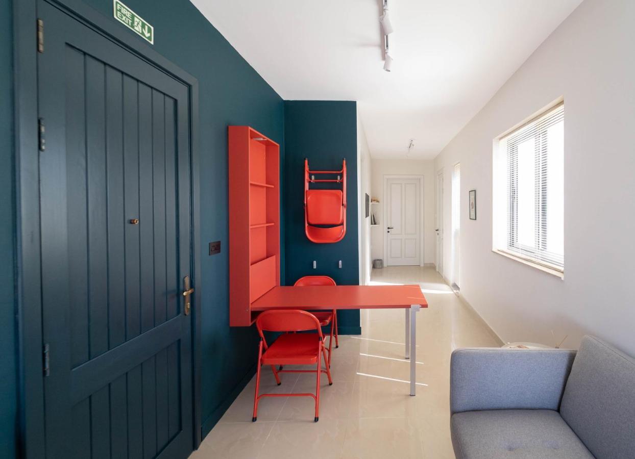 Cosy Designer Seaview Penthouse With Terrace & Bbq Lägenhet St. Paul's Bay Exteriör bild