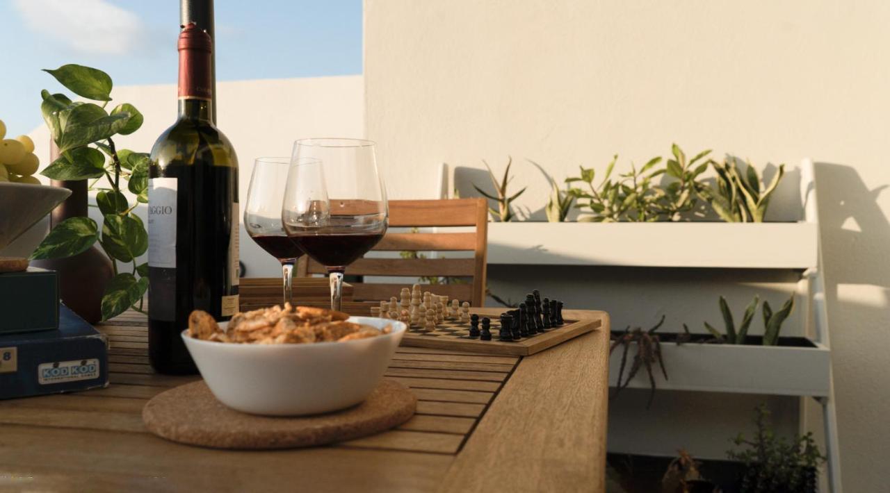 Cosy Designer Seaview Penthouse With Terrace & Bbq Lägenhet St. Paul's Bay Exteriör bild